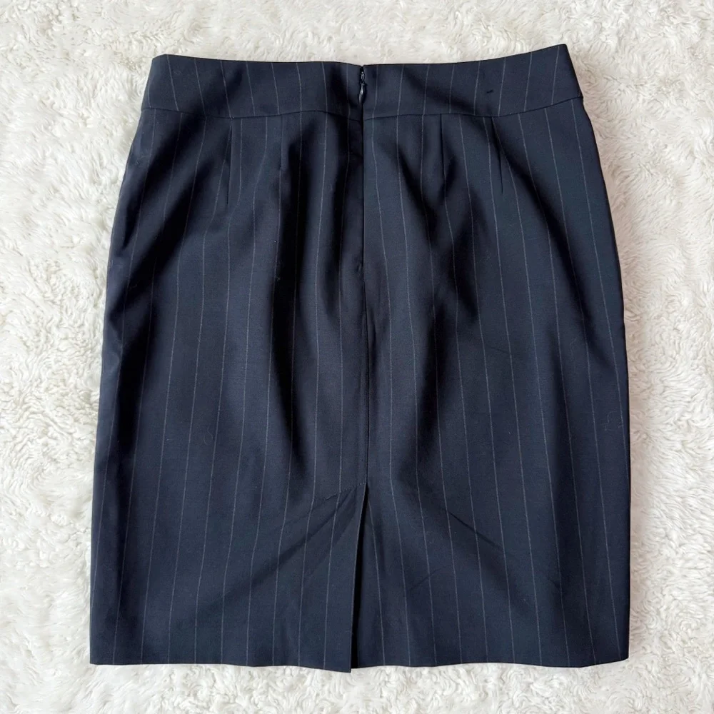 Banana Republic Woman Navy Wool Pinstripes Pencil Skirt US6 Classic Office - Picture 4 of 7